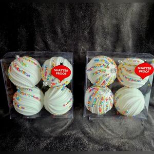 New Mrs. Claus Bakery 4-Count Ornaments with Colorful Beads ice-cream like Lot